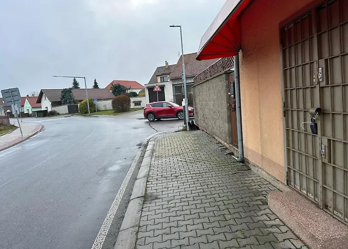 Cozy Place On The Edge Of Prague Appartement Sibrina